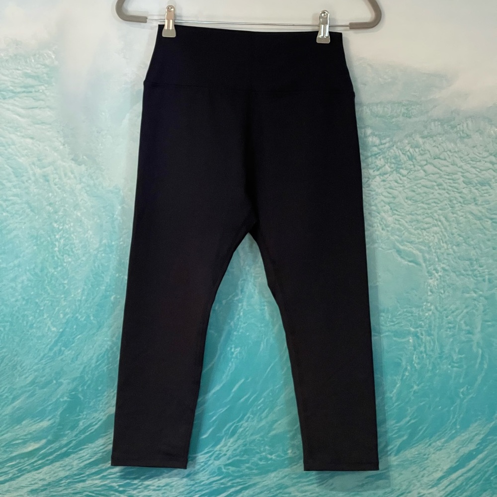 ILOVESIA Stretchy Navy Blue Capris